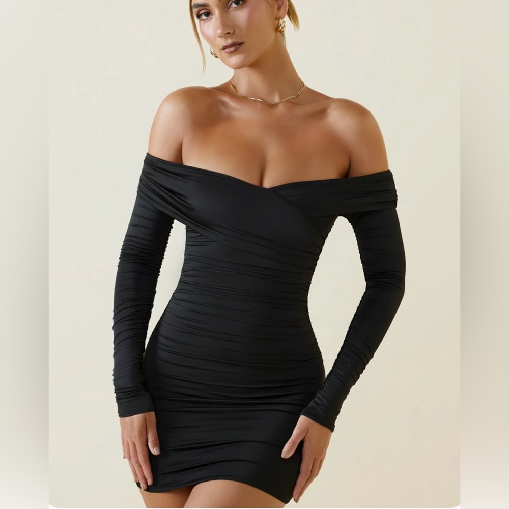 Oh Polly Black Off-Shoulder Bodycon Mini Dress